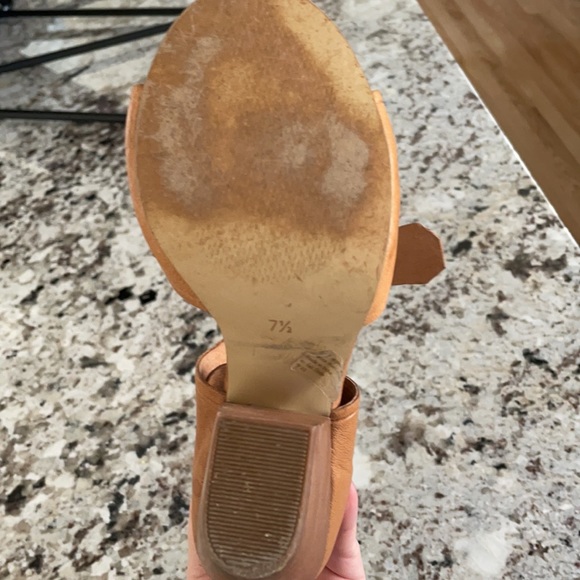 Lien Do strap heels - Picture 7 of 7